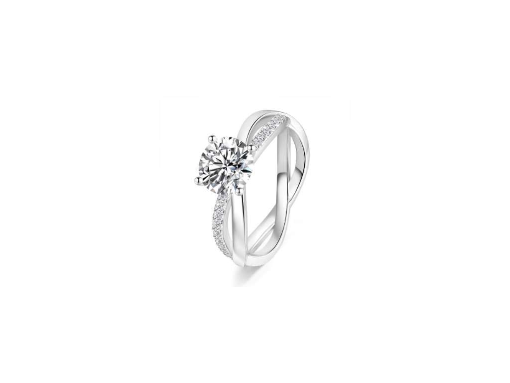 Flowing Light Interwoven Diamond Ring
