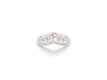 Elegant Pearl and Diamond Dancing Ring
