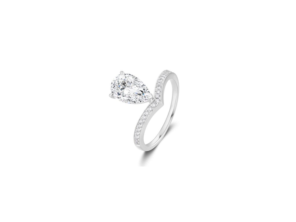 Dreamy Pear - shaped Diamond Ring