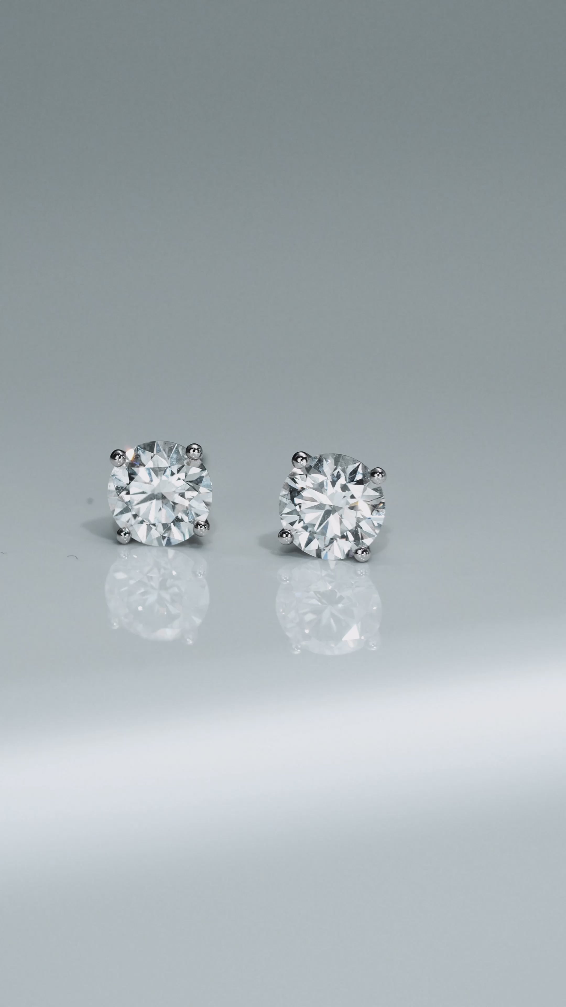 Shining Solitaire Stud Earrings